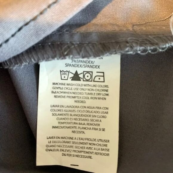 WonderWink Flex Womens Scrub Top Grey Short Sleeve V-Neck S Polyester/Spandex - Picture 2 of 6